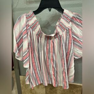 Ocean Drive off the shoulder top patterned size small